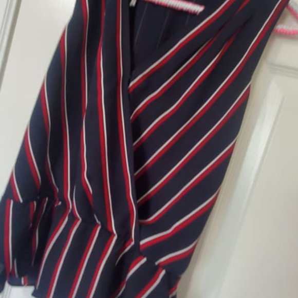 Banana Republic tank top - Picture 2 of 8